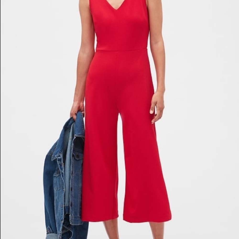 NWT Banana Republic Knit V-Neck Crop Jumpsuit - Picture 2 of 4
